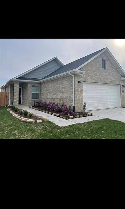 1st image of 31351 Horseshoe Ln