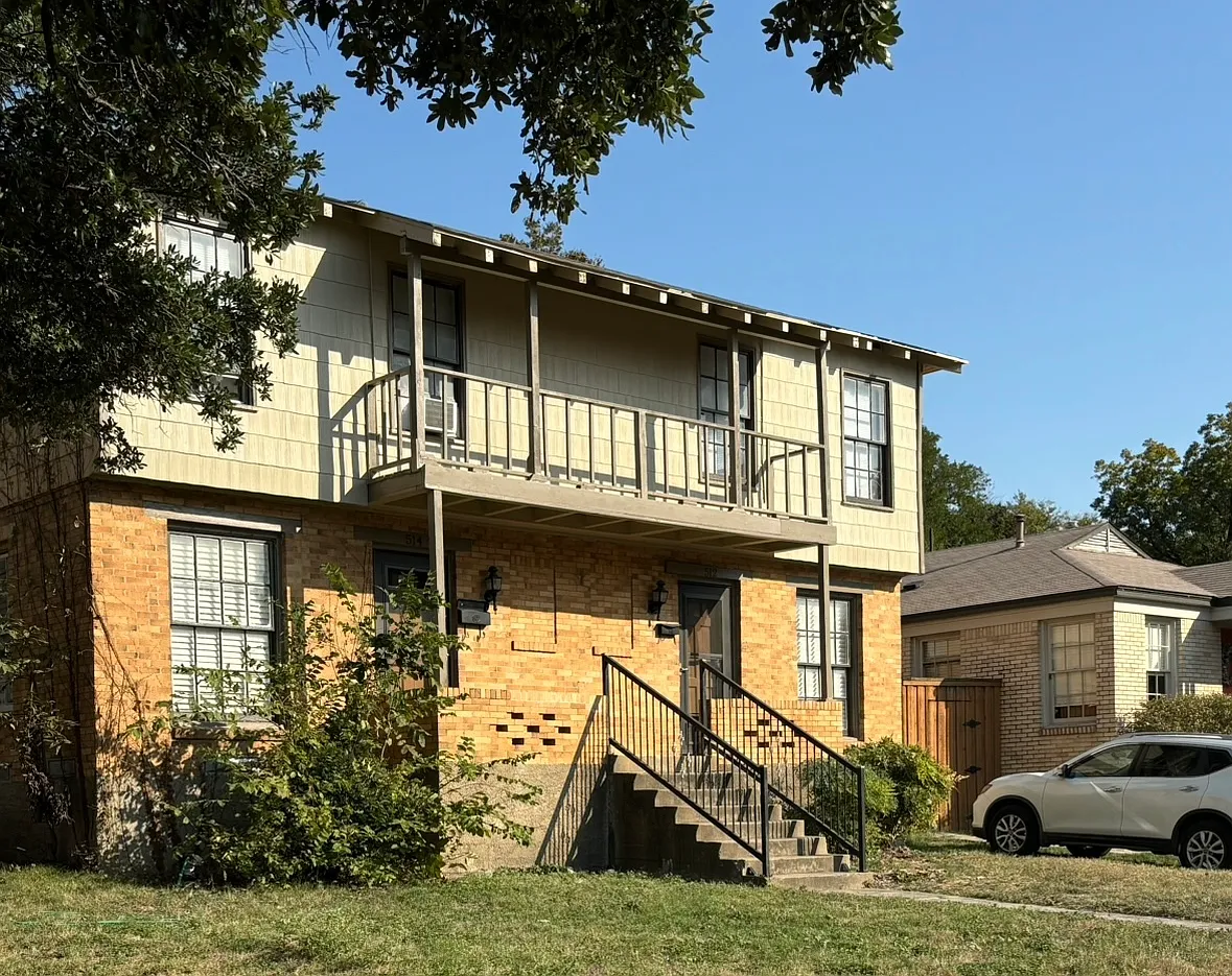 2 bed, 890 sqft, $1,475 — Photo 1