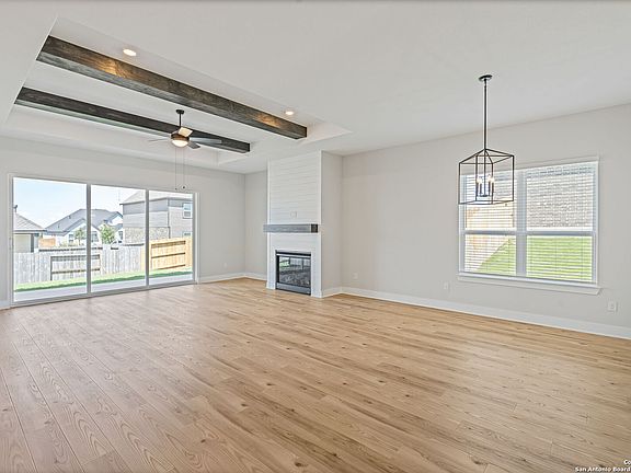 7th image of this home