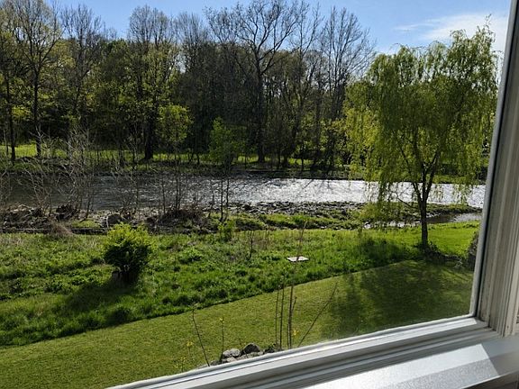 4th image of 217 Forest Home Dr