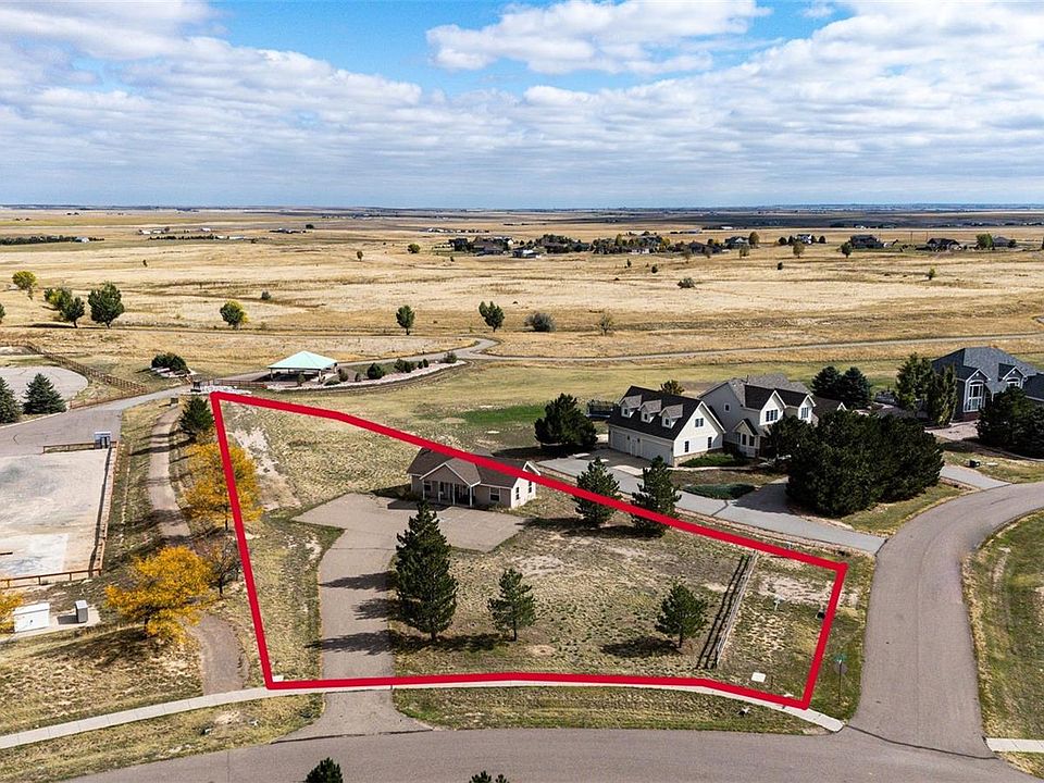 1st image of 640 Green Gables Way LOT 88