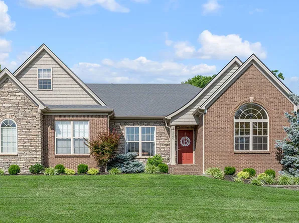 2080 Elmwood Dr, Versailles, KY 40383