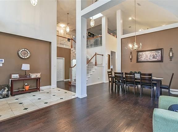 5th image of 556 Salisbury Dr