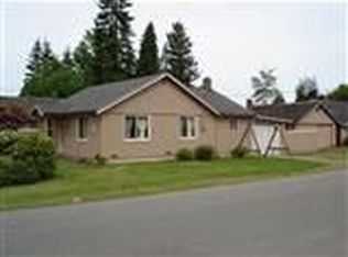 11 E Beech St, Hat island, WA 98203