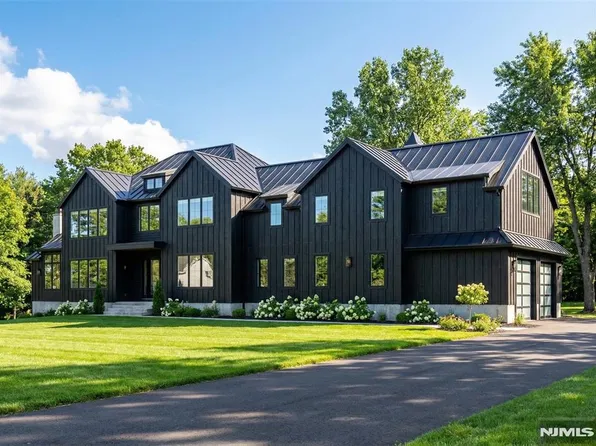 1 Hickory Hill Rd, Saddle River, NJ 07458