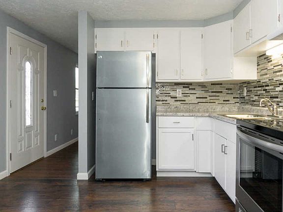4th image of 2117 Manitou Dr