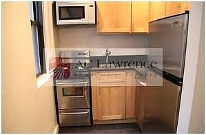1st image of 330 W 40th St