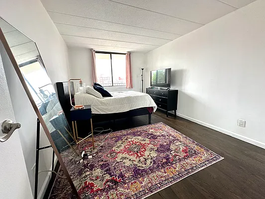 Rented by Real Broker NY LLC | media 11