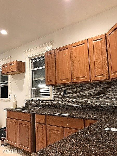 1st image of 123 Main St #1