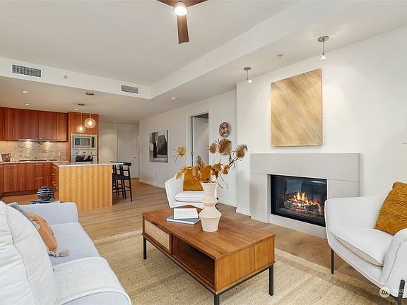 4th image of 10700 NE 4th Street #1012