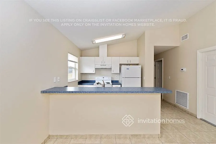 1227 Dr Martin Luther King Jr Pl Palmetto, FL 34221 — Photo 4