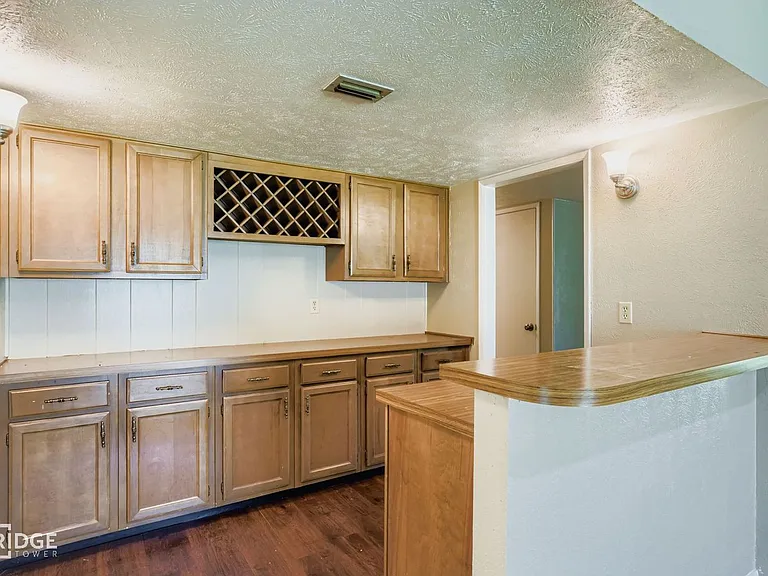 11026 McCree Rd — Photo 11