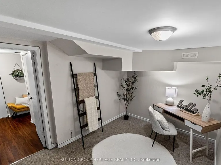 357 Dovedale Dr — Photo 7