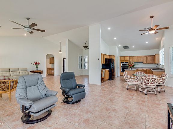 5th image of 2883 N 157th Ave