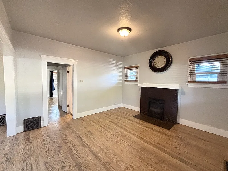 1 bed, 1.0 bath, 800 sqft, $1,250 — Photo 1