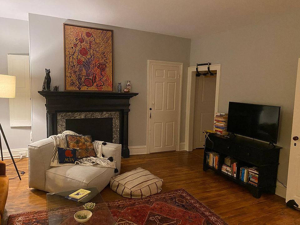 2nd image of 42 N 2nd St #2