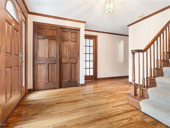 4th image of 2774 Bridlewood St NW