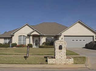 8003 NW Norwick Ave, Lawton, OK 73505
