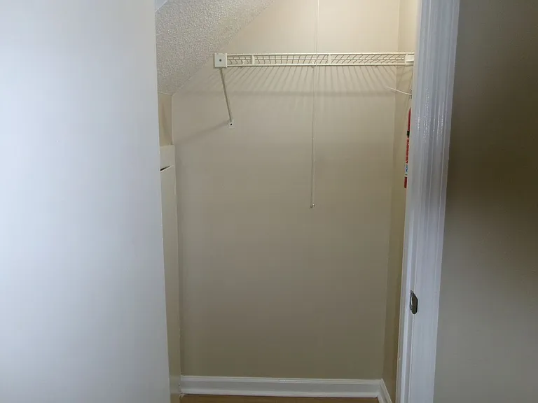 4346 Oak St #D — Photo 7