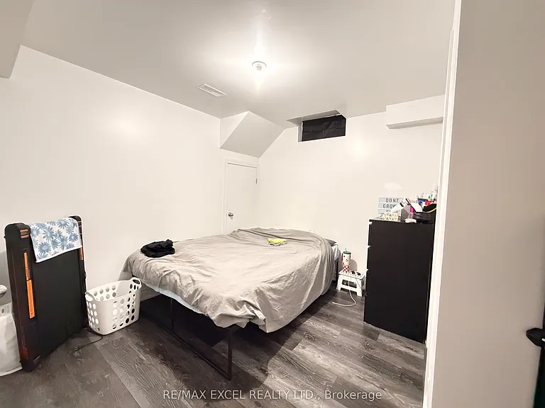 392 Elson St #BASEMENT — Photo 5