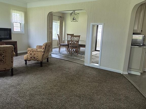 5th image of 4509 Dixon Rd