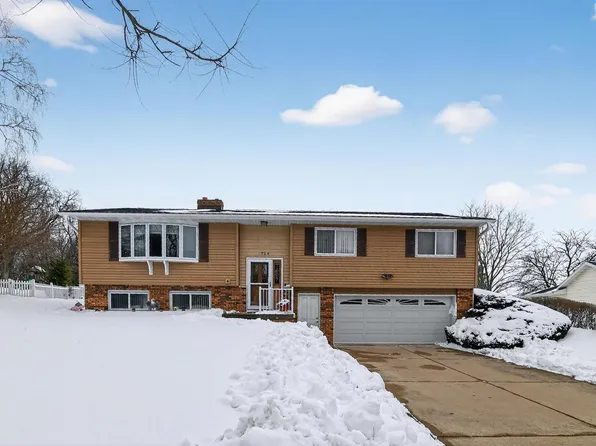 714 Willow Run Street, Cottage Grove, WI 53527