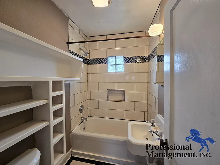 108 Alderson Ave — Photo 9