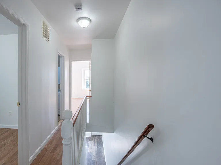 17 E Ashmead St — Photo 16