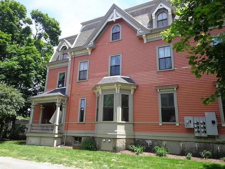 37 Parkis Ave #1 — Photo 2