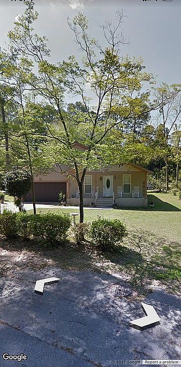1st image of 806 Oak Circle Dr