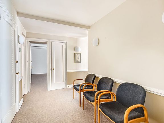 3rd image of 245 E 72nd St Office 1C