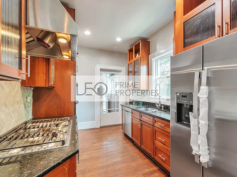 1745 Sylvan Rd SW — Photo 8