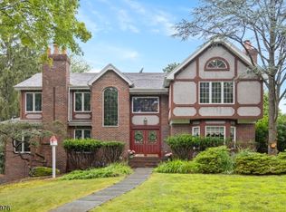 295 French Hill Rd, Wayne, NJ 07470