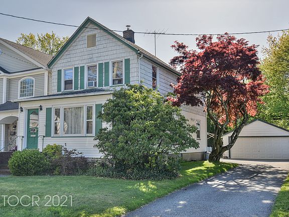 3rd image of 17 Pierce Ave