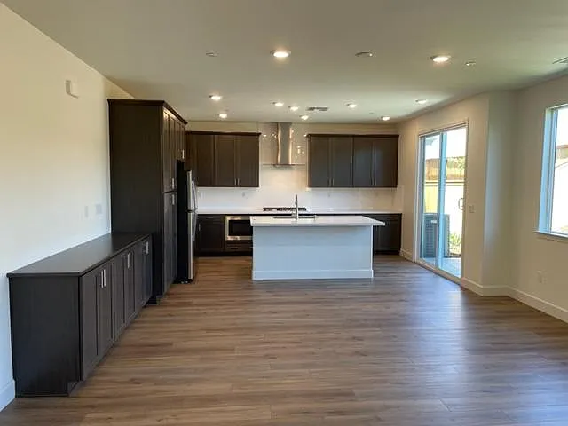 4438 French Dr — Photo 2