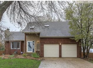 9339 Acuff Ln, Lenexa, KS 66215
