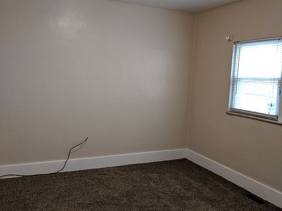 5th image of 531 Duquesne Ave APT 1