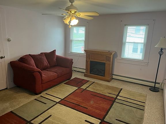 2nd image of 328 Main St APT C