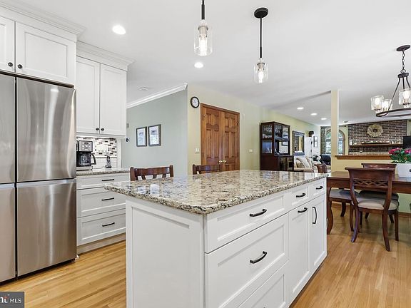 3rd image of 29 Haverford Rd