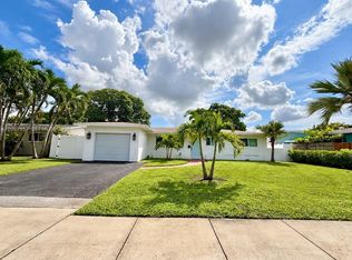 401 SW 72nd Ave, Pembroke Pines, FL 33023