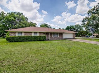 739 Henderson St, Wills Point, TX 75169