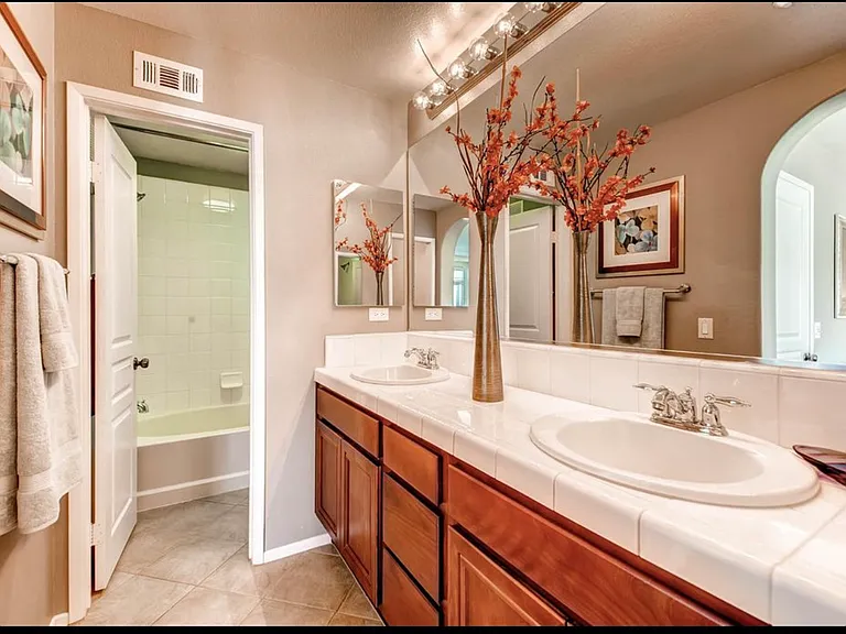 411 Almond Rd — Photo 15