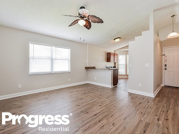 5th image of 13702 Glasser Ave