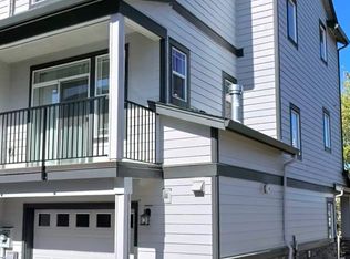 28647 SW Orleans Ave, Wilsonville, OR 97070