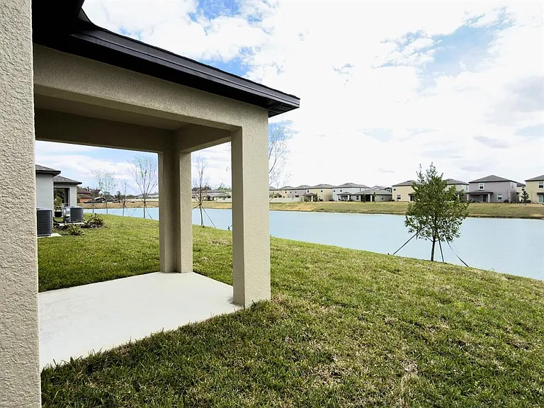 2318 Allium Roseum Ln — Photo 29
