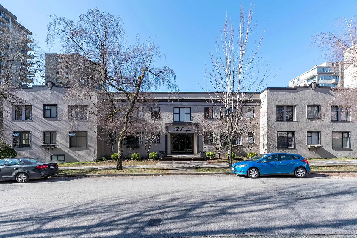 Building Photo - 935 Jervis St #20