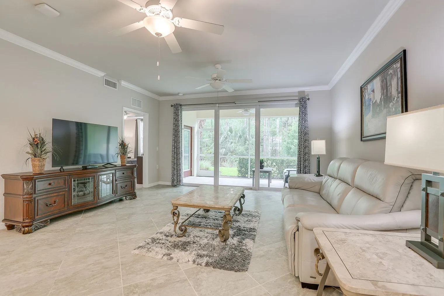 2 bed, 2.0 bath, 1194 sqft, $2,351 — Photo 1