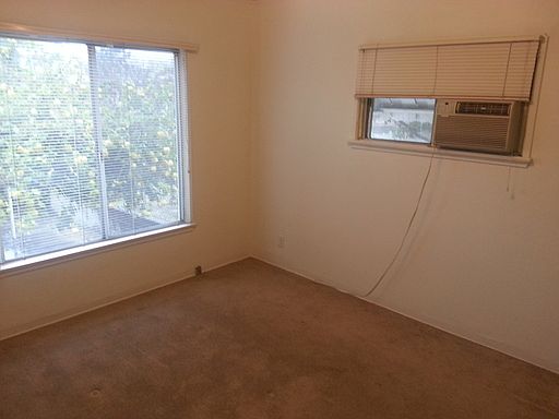 2nd image of 2232 Montrose Ave