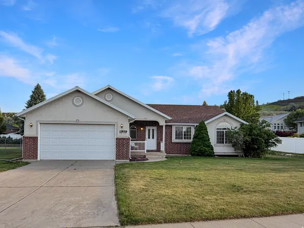 1959 E Deer Run Dr, South Weber, UT 84405