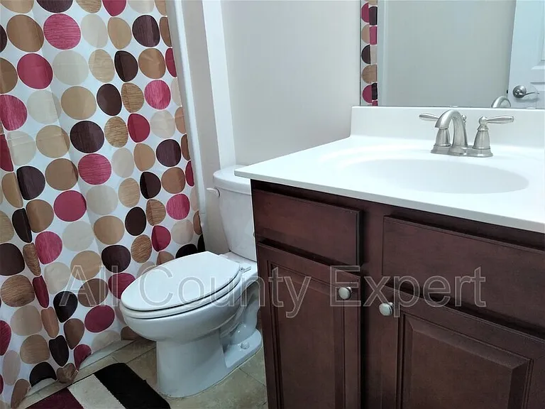 635 Glenish Ct — Photo 28